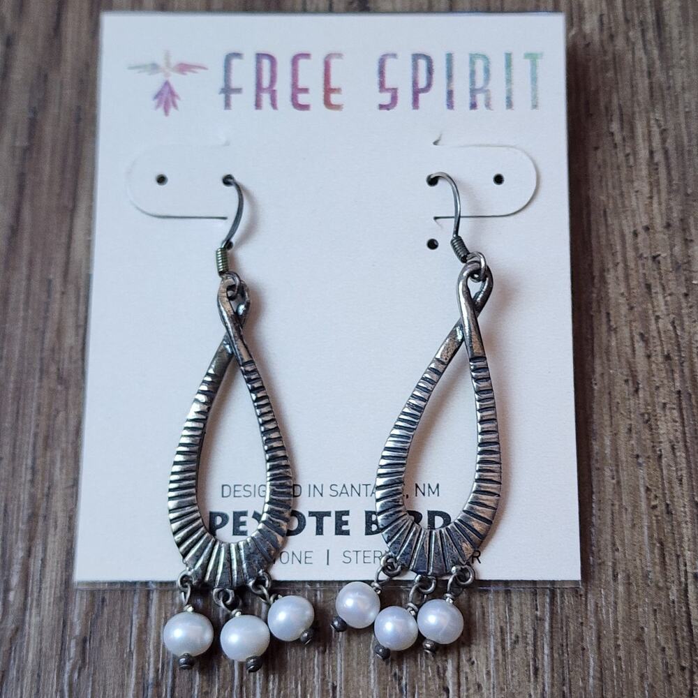 NWT Peyote Bird Earring Free Spirit Sterling Silver Dangle Hoop White Beads